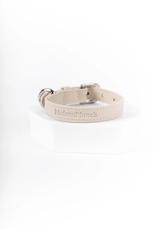 The Cream Collar Maison Munch