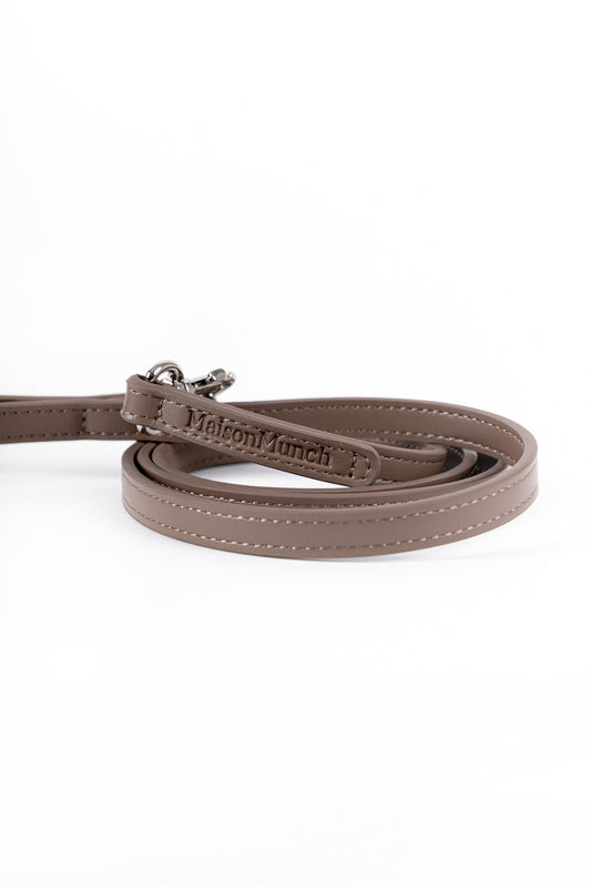 The Cocoa Leash Maison Munch
